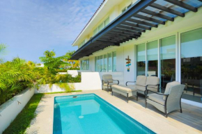 Perfect home for a big family getaway! El Tigre Golf, private pool, close to Beach